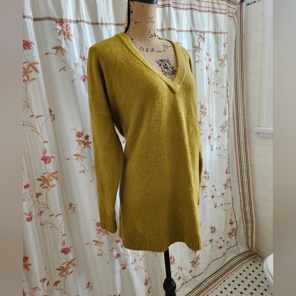 FRENCH CONNECTION SWEATER - Picture 2 of 11